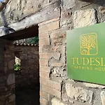 Tudesia Charming House *