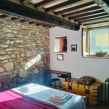 아파트 Tudesia Charming House 토티