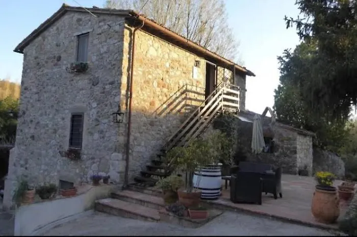 Tudesia Charming House Apartment