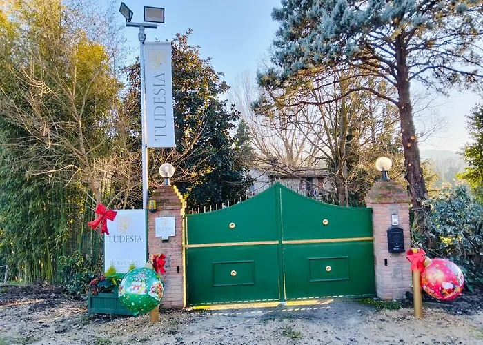 Tudesia Charming House Apartment