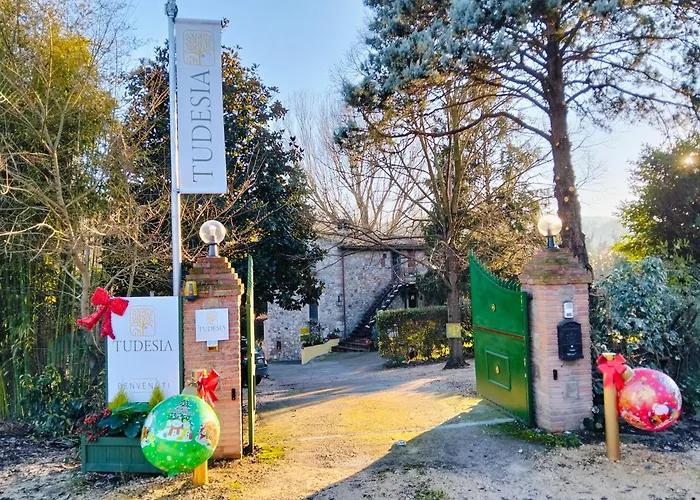 Apartment Tudesia Charming House Todi